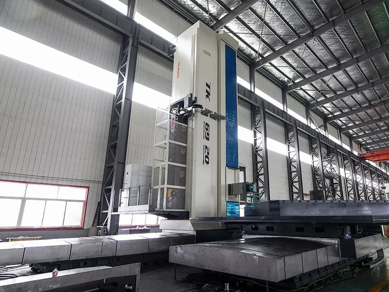 Фрезерно-расточной станок с ЧПУ напольного типа TK6920