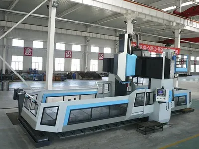 Фрезерно-расточный станок портального типа (неподвижная траверса, подвижный стол)