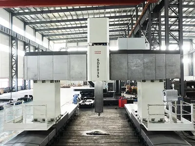 Фрезерно-расточный станок портального типа (подвижная траверса, неподвижный стол)